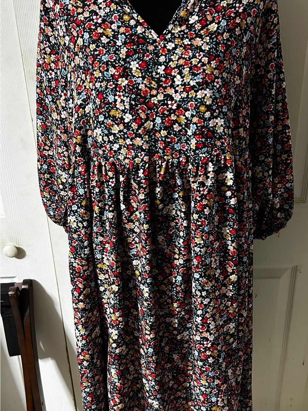 Bloomchic Black Floral Midi Dress w/Pockets!!